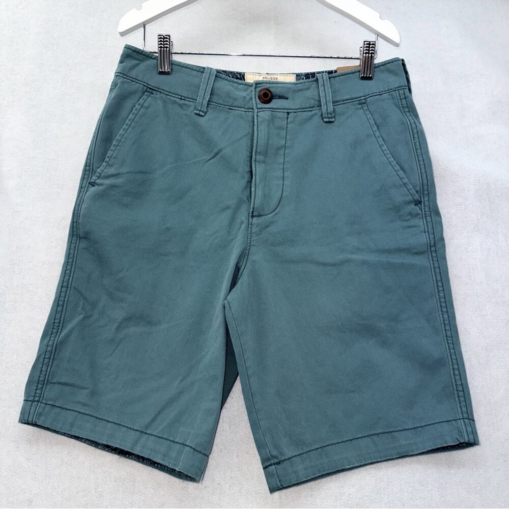 NWT Men’s Hollister Classic Fit Flat Front Teal Shorts Size 28